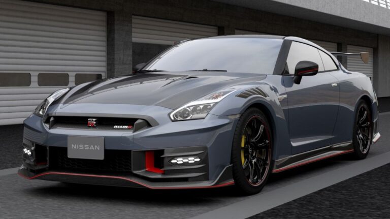 2024 Nissan GTR Exterior