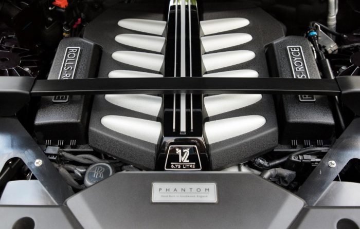 2024 Rolls Royce Phantom Engine
