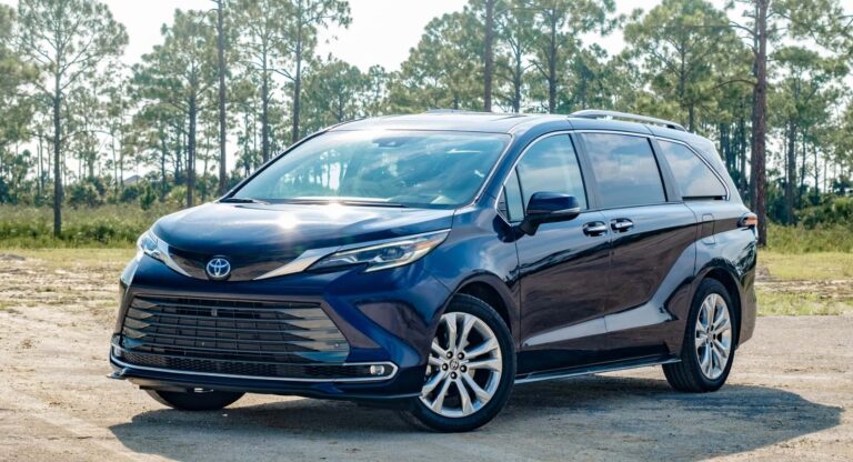 2027 Toyota Sienna Review